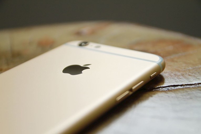 Apple bi uskoro trebao predstaviti niskobudžetni iPhone