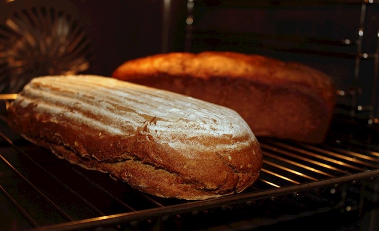 Osam jednostavnih savjeta za pripremu domaćeg kruha