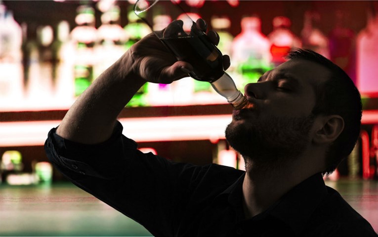 Ove fotografije pokazuju što se događa vašem tijelu kad prestanete piti alkohol