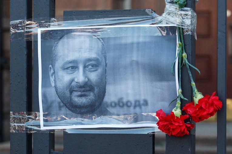 Ovo je prava priča o ruskom novinaru koji je lažirao svoje ubojstvo