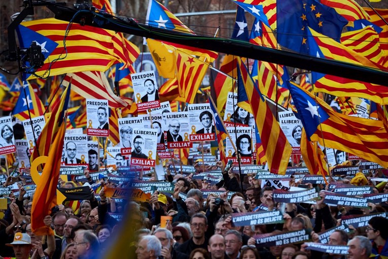 Preko 200.000 ljudi prosvjedovalo u Barceloni