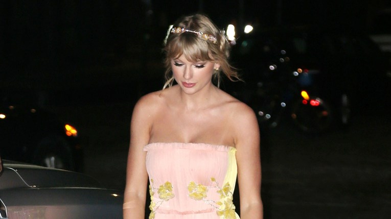 Poput princeze: Taylor Swift zablistala u haljini iz bajke