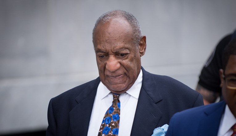 Bill Cosby dobio tri do deset godina zatvora zbog drogiranja i silovanja