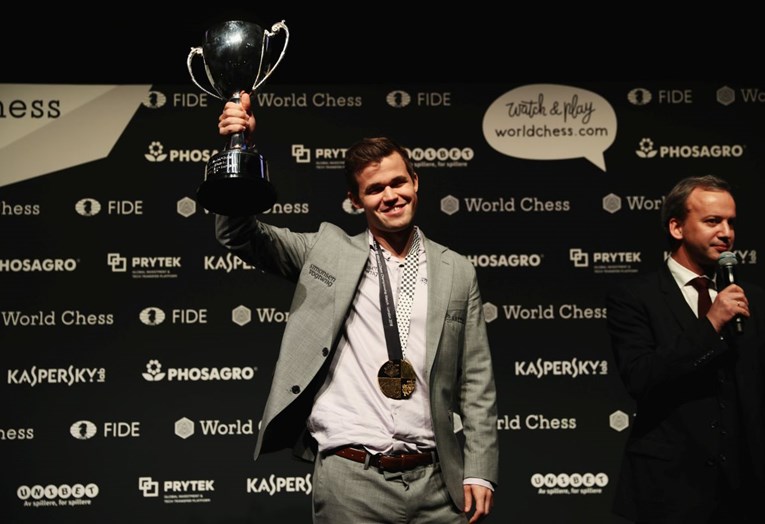 Carlsen svjetski prvak i u brzopoteznom šahu
