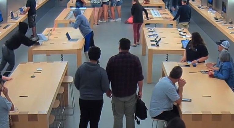 VIDEO Pljačkaši u Kaliforniji pokrali trgovinu Applea za manje od 30 sekundi