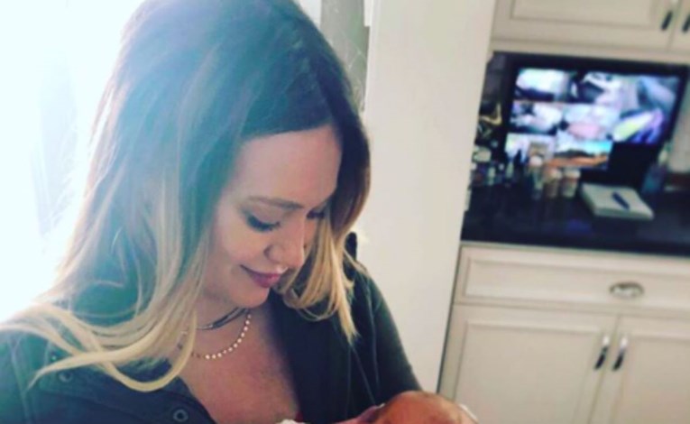 Hilary Duff postala je mama: Pogledajte prvu fotografiju bebe