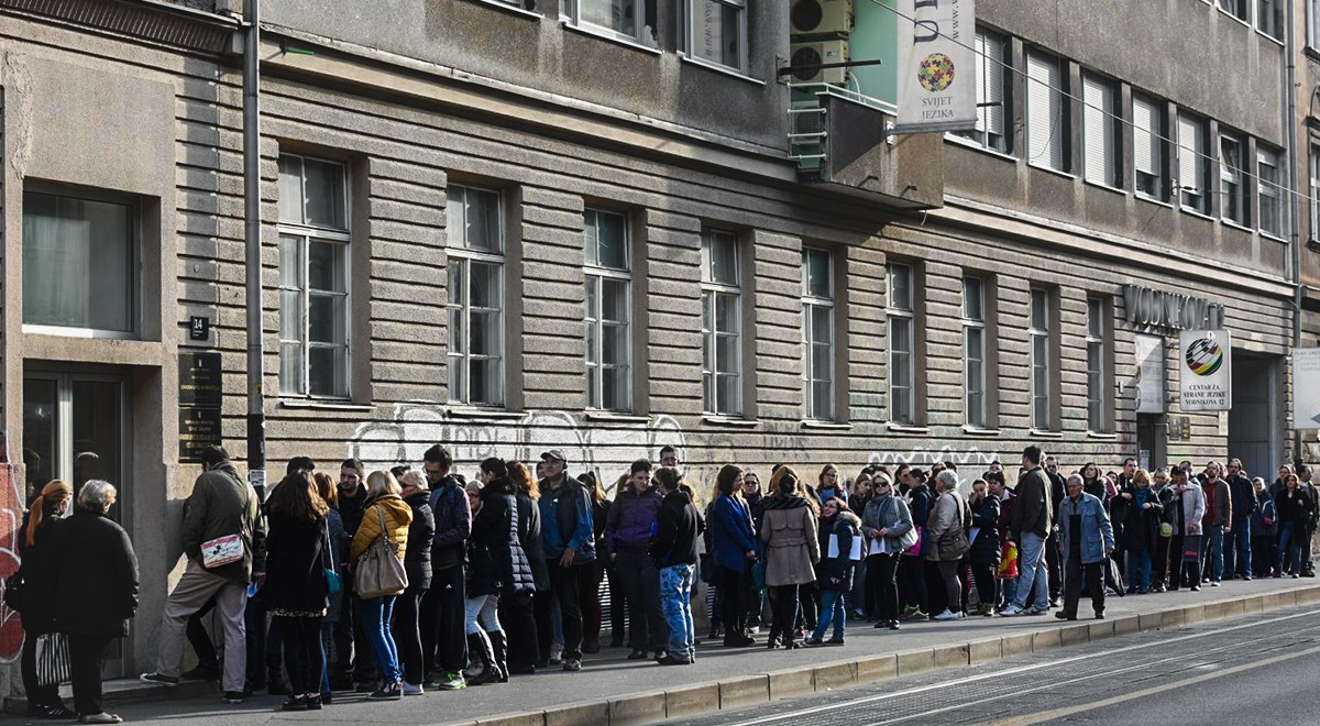 Hrvatskoj fali radnika, a nezaposlene plaćamo preko 600 milijuna kuna godišnje