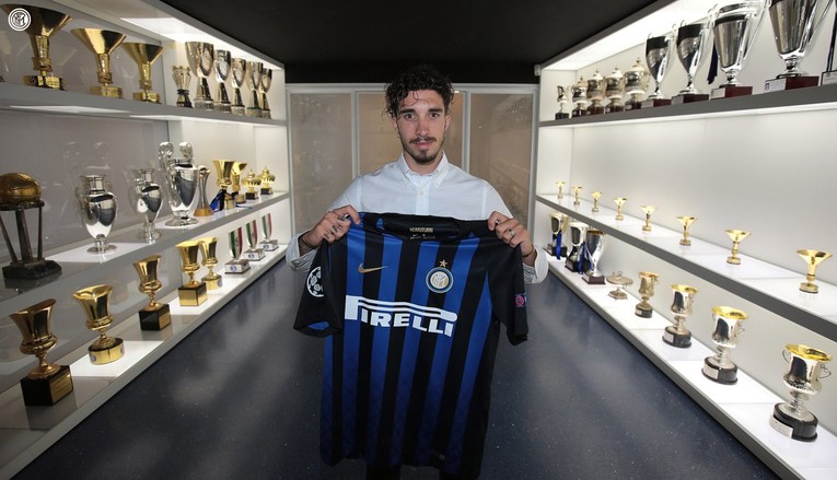 Službeno: Vrsaljko potpisao za Inter