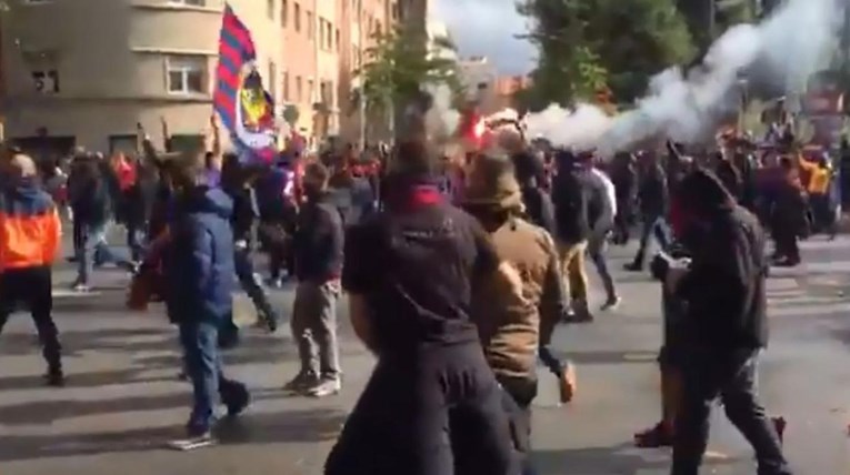 Kaos na ulicama Madrida: Sukobili se ultrasi Rayo Vallecana i Barcelone