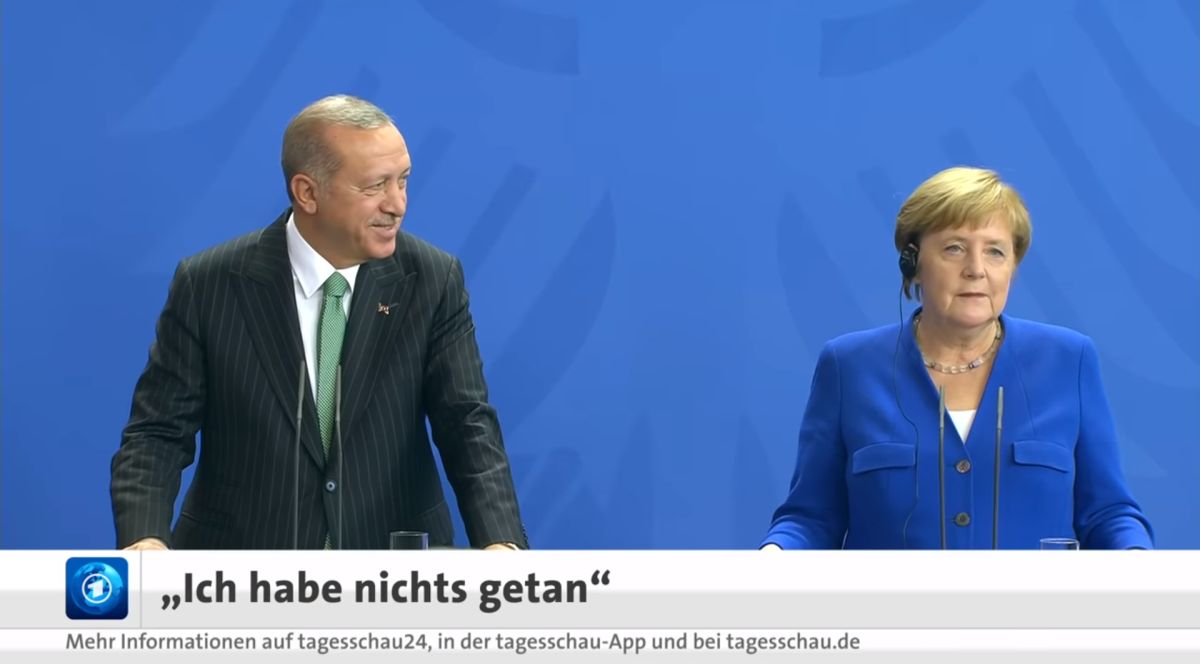 Erdoganu u Njemačkoj na presicu uletio prosvjednik: "Sloboda za novinare"