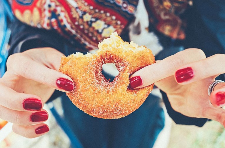 Sedam stvari koje se događaju našem tijelu kad prestanemo jesti šećer
