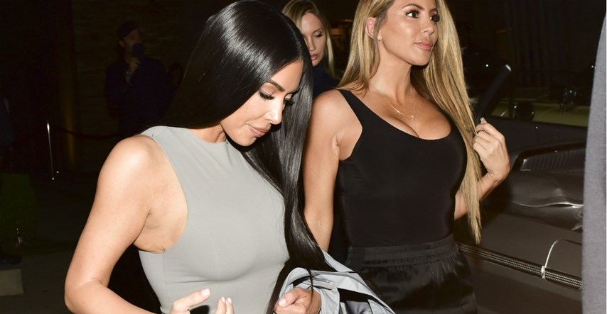 Trend s pomakom: Kim Kardashian nosi futurističke tajice