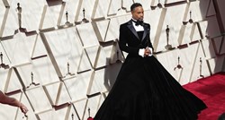 Svi pričaju o haljini koju je nosio poznati pjevač i glumac na dodjeli Oscara