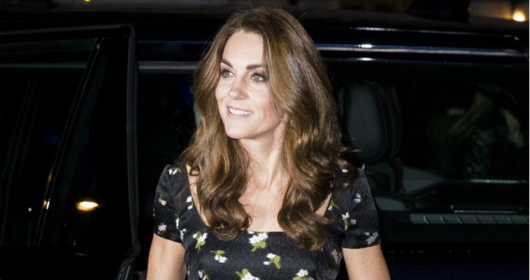 Sjajan modni trik Kate Middleton kojim je staroj haljini dala potpuno novo lice