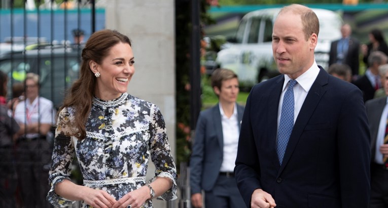"Princ William je tretirao Kate kao sluškinju dok su hodali"