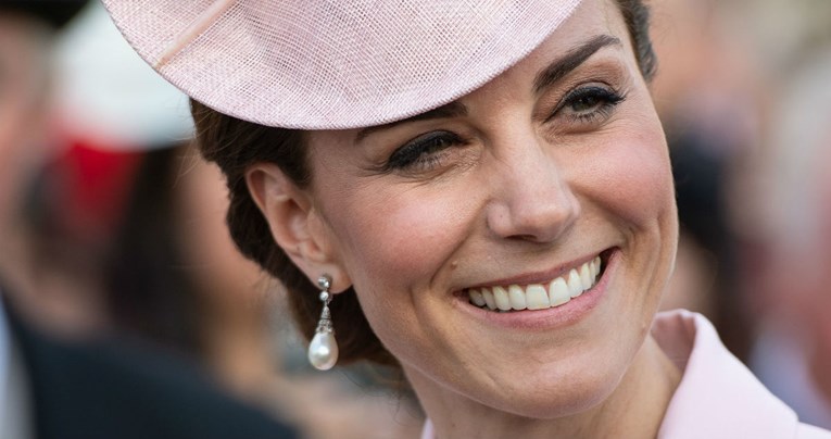 Kate Middleton posljednjim outfitom odala počast princezi Diani
