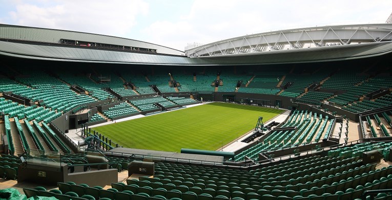 Wimbledon je dobio još jedan novi krov, testirat će ga Ivanišević