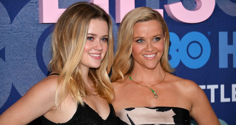 Deja vu: Kći Reese Witherspoon izgleda isto kao svoja mama 1997. godine