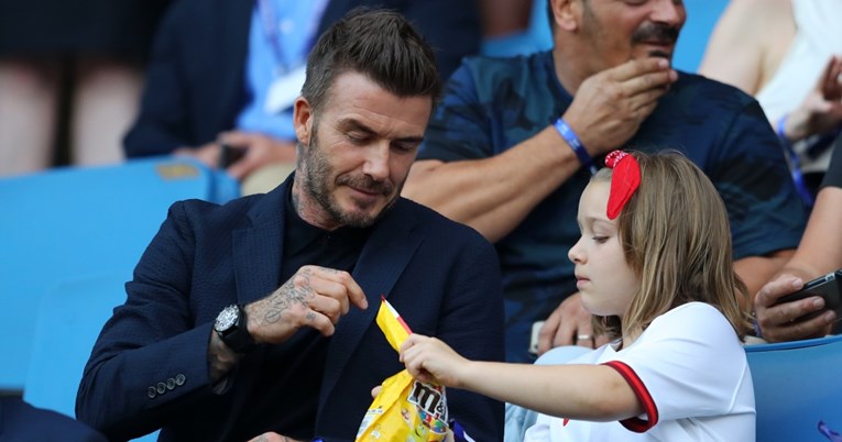 David Beckham kćer ljubio u usta na utakmici, fotka je mnoge razbjesnila