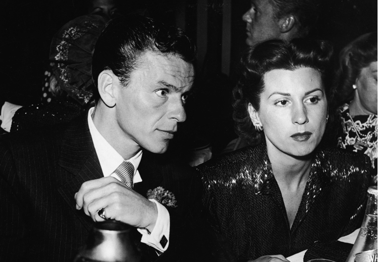 Preminula Nancy Sinatra
