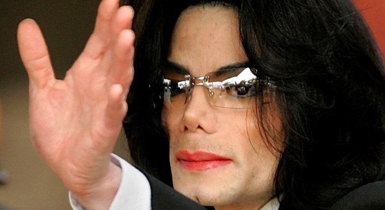 Michael Jackson je u kući imao kolekciju eksplicitnih i jezivih slika gole djece