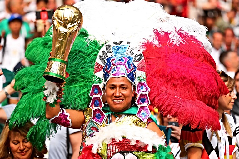 Lude priče navijača: Peruanac se udebljao 24 kg da dobije kartu, Meksikanca ismijava cijela zemlja