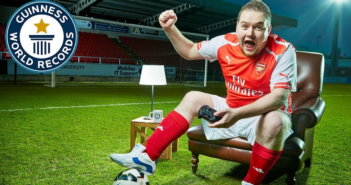 Upoznajte čovjeka koji je srušio rekord u igranju FIFA-e