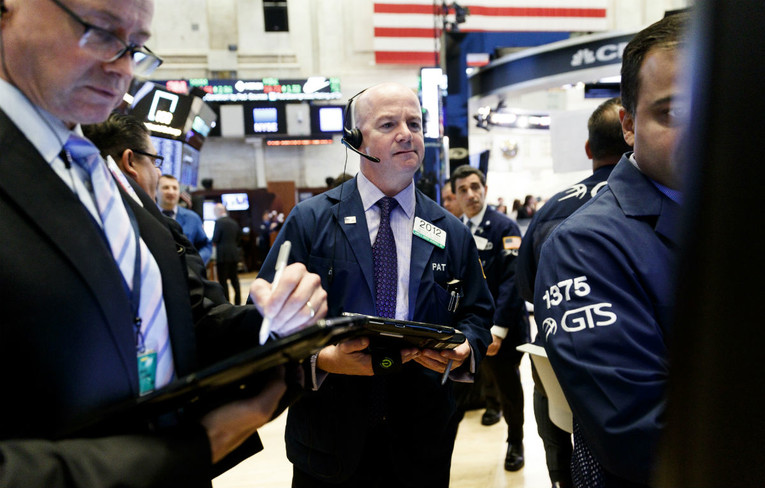 SAD i Kina se prepucavaju oko carina, Wall Street u padu
