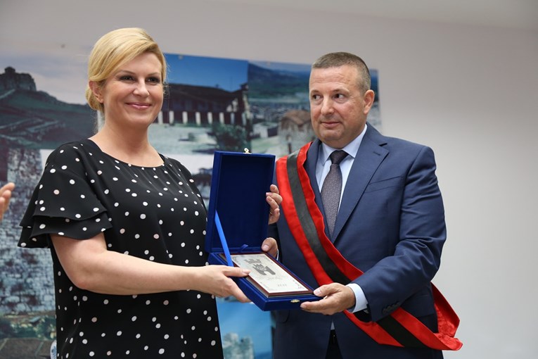 Kolinda se sastala s gradonačelnikom Tirane: "Ponosni smo na albansku manjinu i njihovo domoljublje"