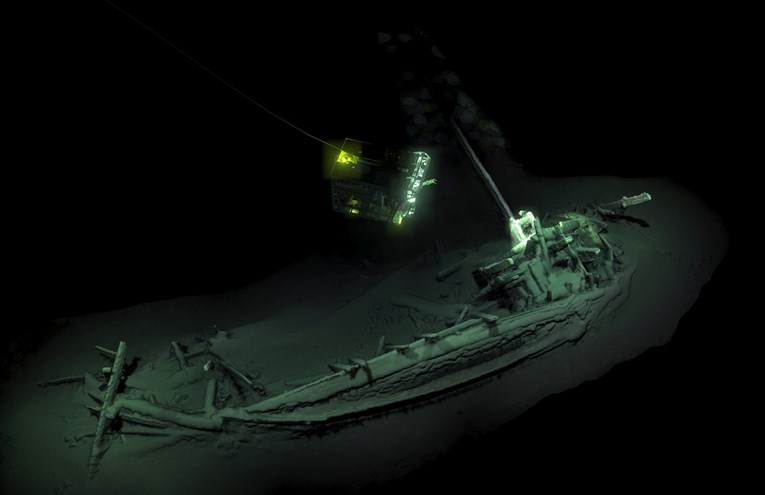 U Crnom moru pronađena najstarija očuvana olupina broda