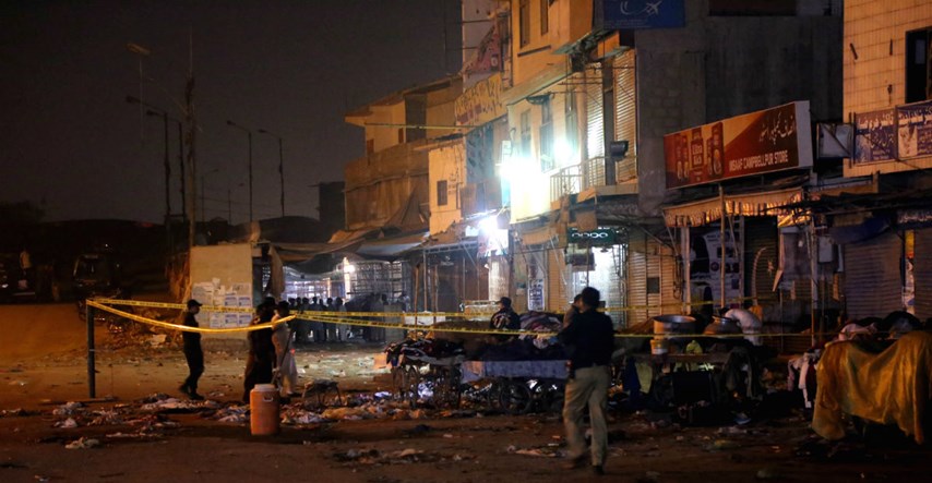 35 mrtvih u Pakistanu. Bombaš se raznio na tržnici