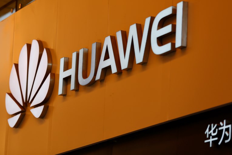Poljska uhitila kineskog zaposlenika Huaweija i Poljaka zbog špijunaže