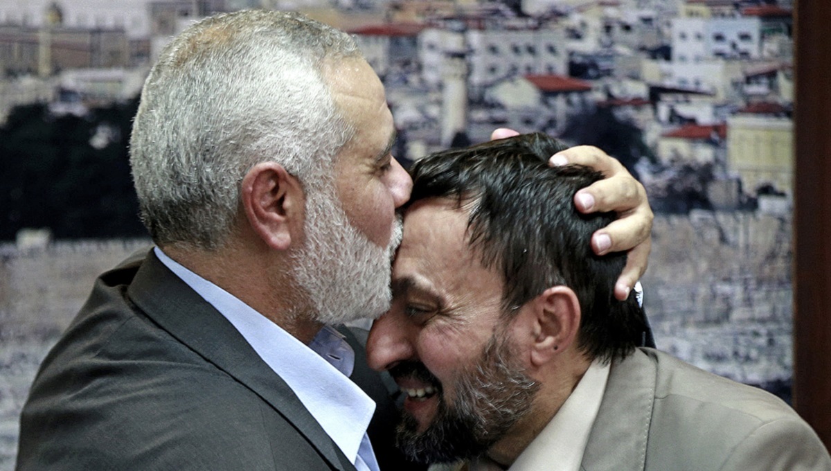 Hamas Palestincima dijeli dolare koje je osigurao Katar