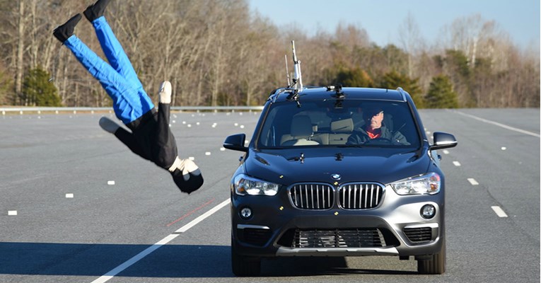 Gazi sve pred sobom: BMW serije (X)1 se obrukao u američkom testu sigurnosti