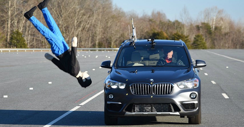 BMW serije 1 se obrukao u američkom testu sigurnosti: Gazi sve pred sobom