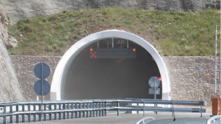 Zatvoren je tunel Sveti Ilija