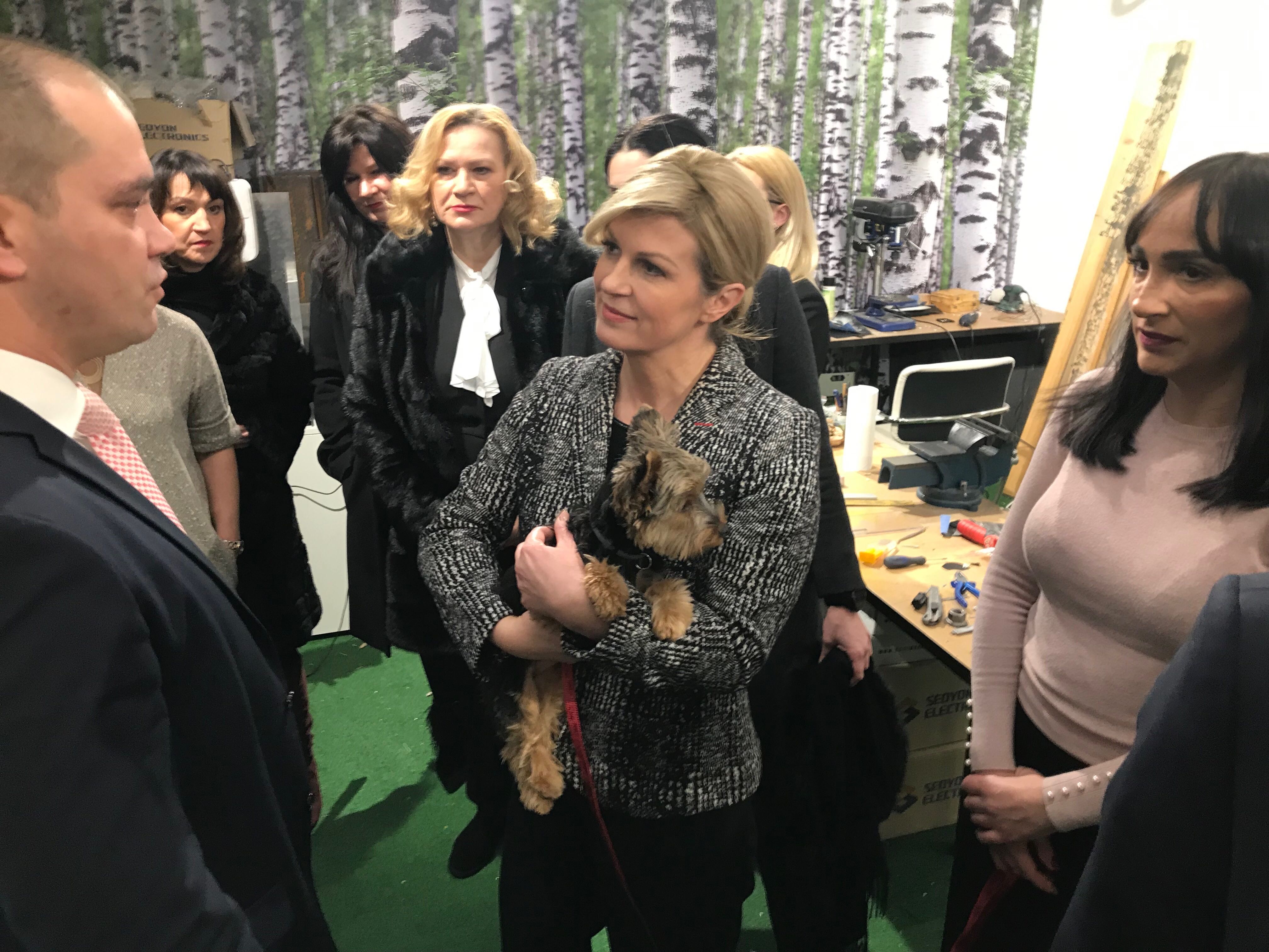 VIDEO Kolinda završila posjet Zagrebu. Na kraju je razgledala centar grada
