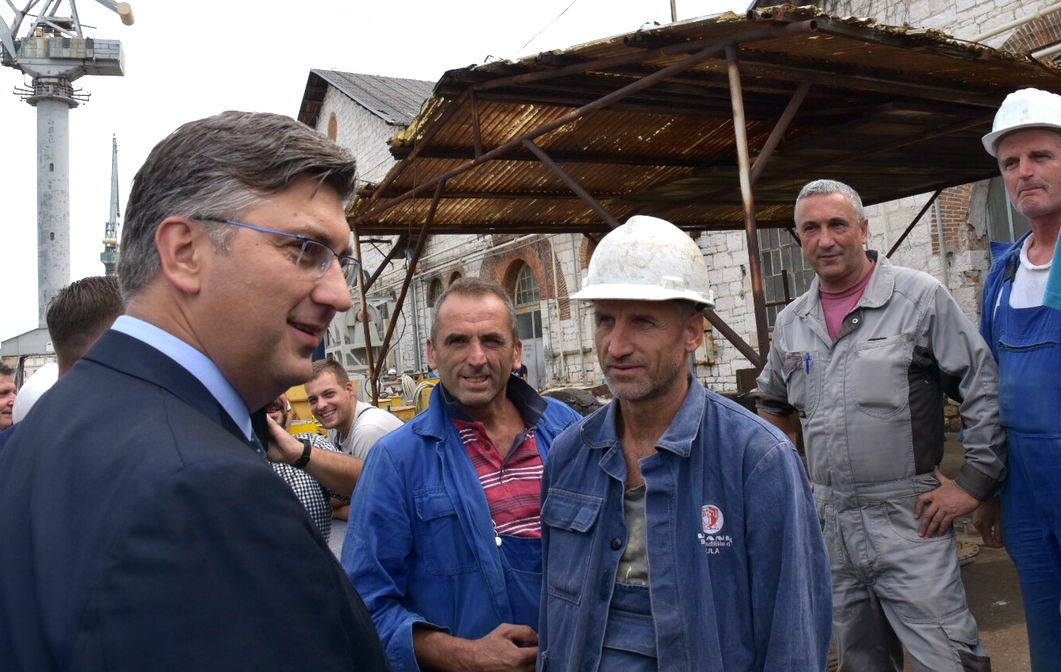 Vlada bi bacala pare kao da je pijani šeik. Ali EU je rekao: "Ne može"