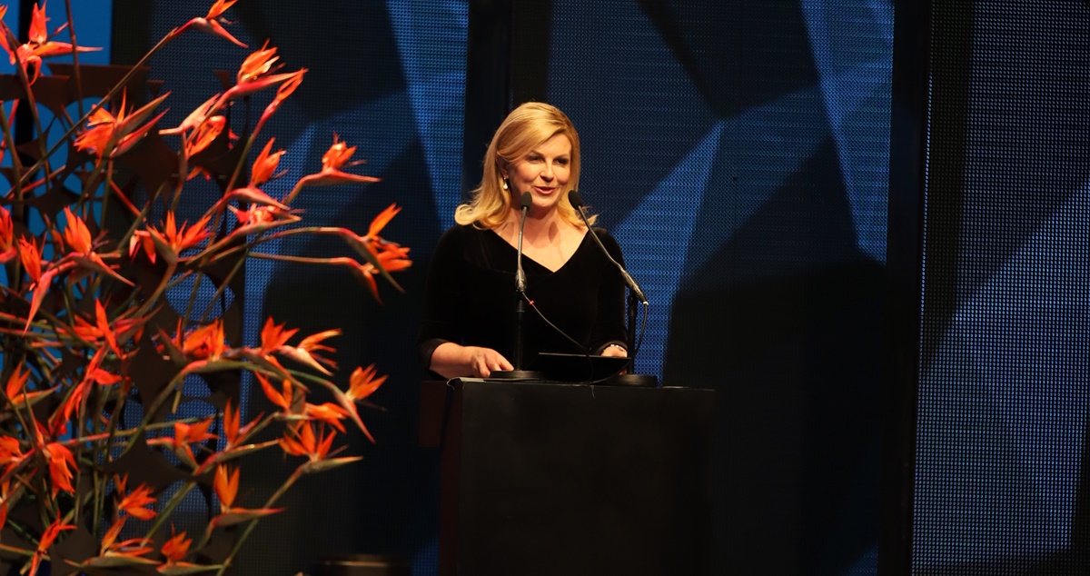 Kolinda u uskoj crnoj haljini pokazala da je liniju dovela do savršenstva