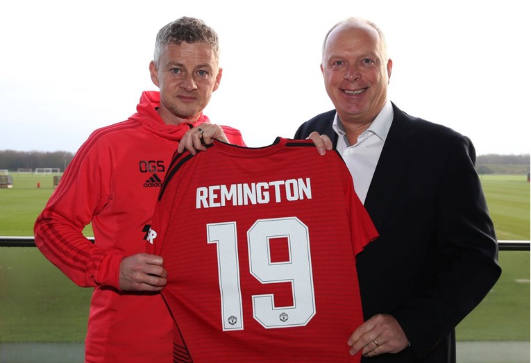 Višegodišnje globalno partnerstvo: Manchester United udružuje se s Remingtonom