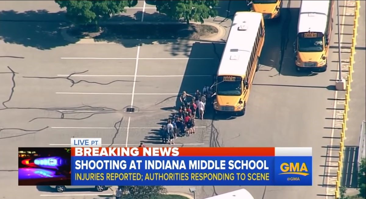 Učenik ranio dvoje ljudi u američkoj školi, svladao ga učitelj