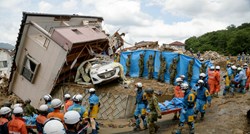 U neviđenim poplavama u Japanu poginulo najmanje 100 ljudi