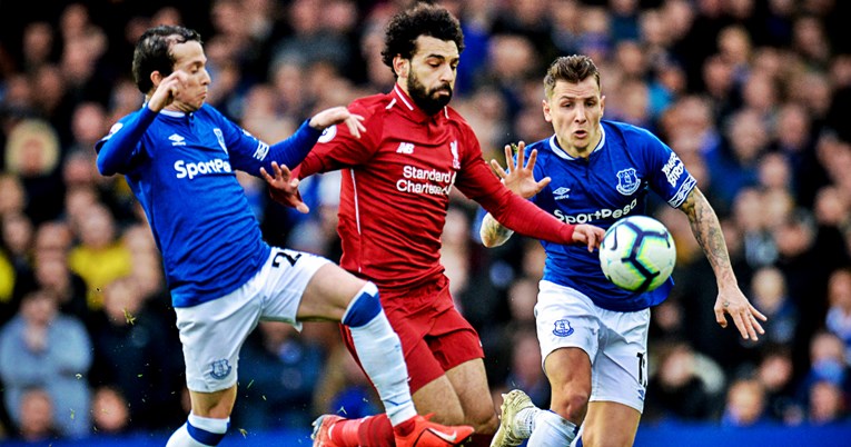 Liverpool prosuo bodove kod Evertona i prepustio prvo mjesto Cityju