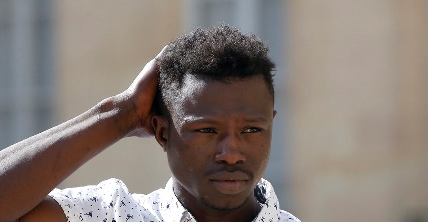 Mladi imigrant, heroj koji je spasio život dječaku, radit će za pariške vatrogasce