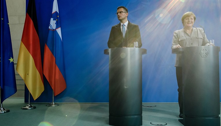 Slovenski premijer se sastao s Macronom, pričao mu je o arbitraži