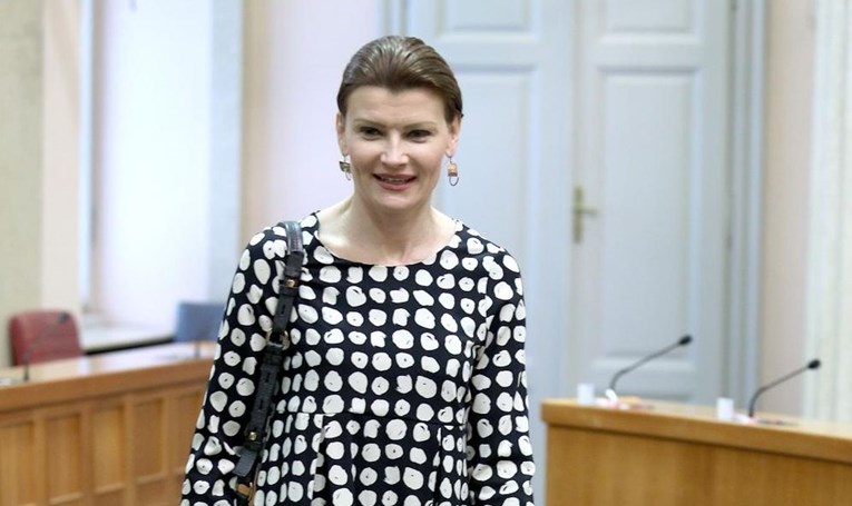 Sabina Glasovac u sabor stigla u najmodernijoj kombinaciji sezone