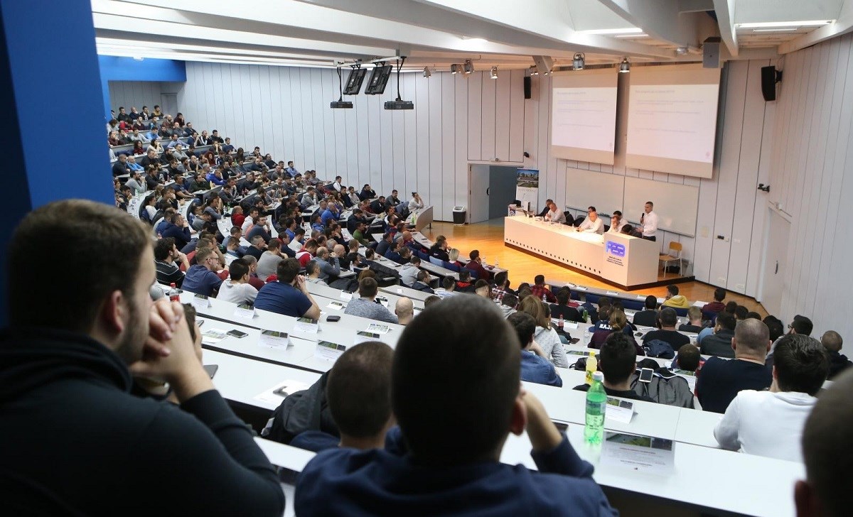 "Bit će bili što su bili" zovu DORH u klub i traže odlazak Našeg Hajduka