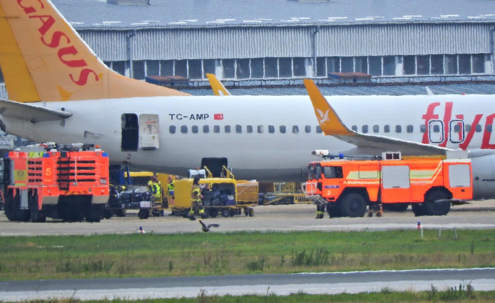 Izbio požar u avionu, prisilno je sletio u Zagreb