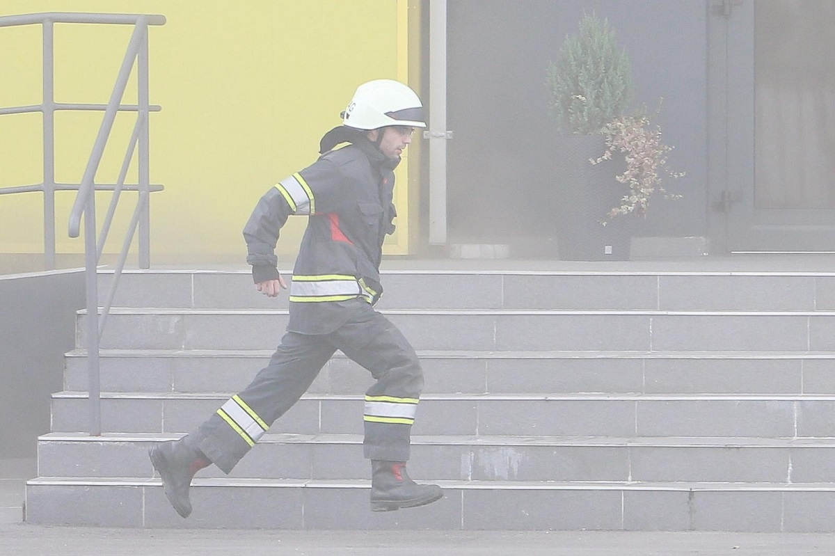 U požaru kuće u Zagrebu umrla jedna osoba