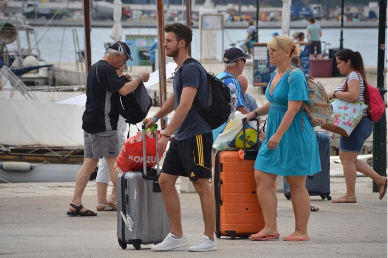 Srpski turisti vole Jadran, dolaze više puta i troše više od Nijemaca